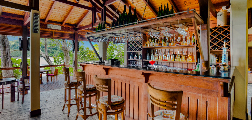 Castaway Bar.jpg
