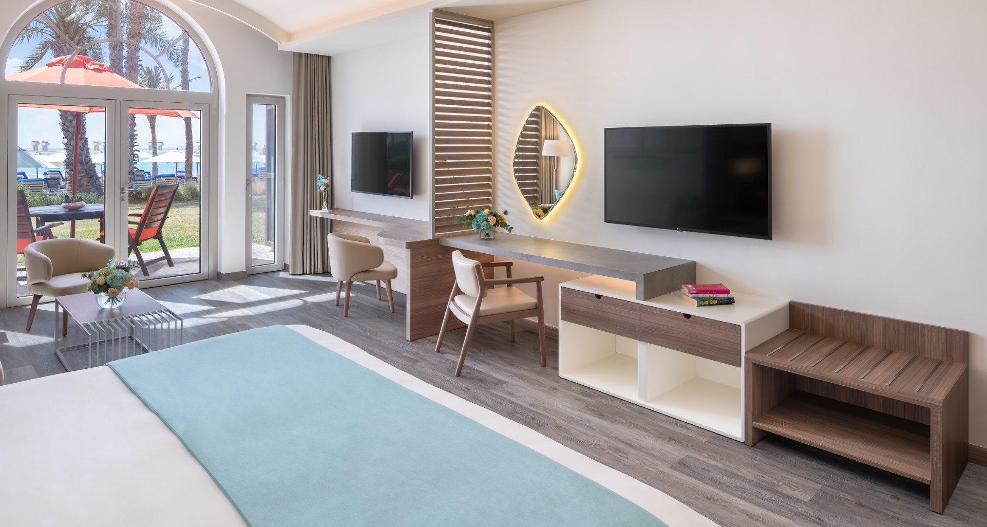 JA Palm Tree Court- Beachfront Terrace Junior Suite.2.jpg.jpg