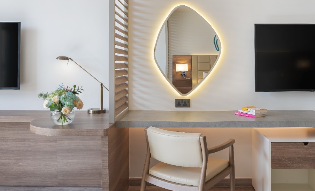 JA Palm Tree Court- Beachfront Terrace Junior Suite.5.jpg.jpg