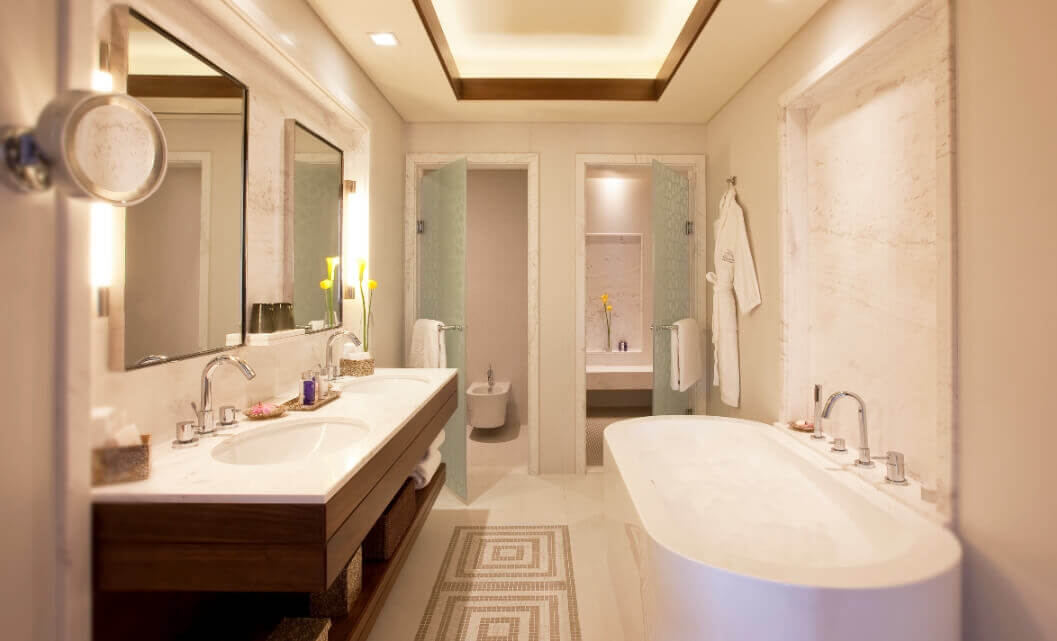 Luxury Sea View Suite Bathroom