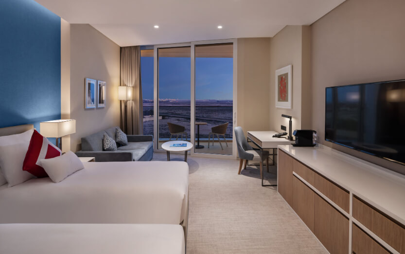 Deluxe Room - King-Twin 2.jpg