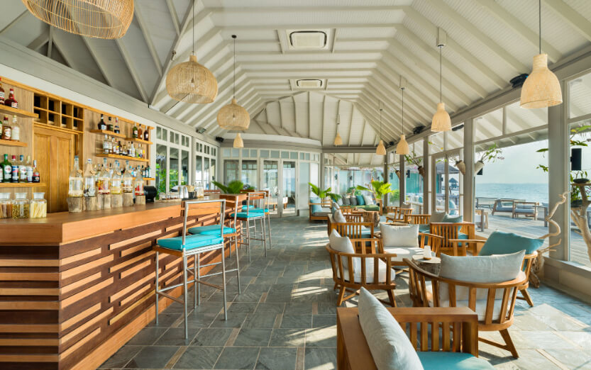 JA_Manafaru_Dining_Veli_Bar_01_2024.jpg