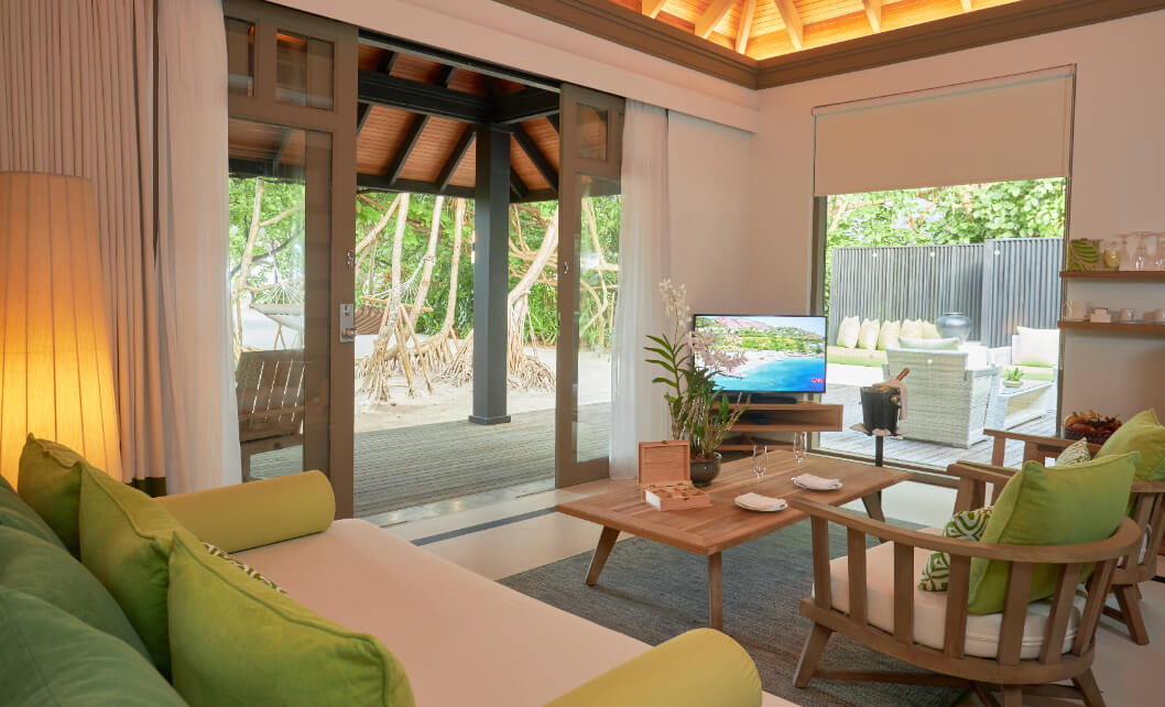 Deluxe Beach Villa with Private Family Pool 11.jpg