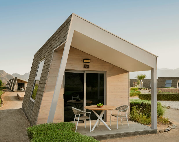 Terra Cabins Deluxe_Terrace.JPG