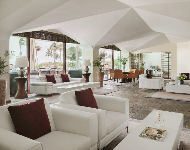 JA Palm Tree Court - Signature Lounge.JPG