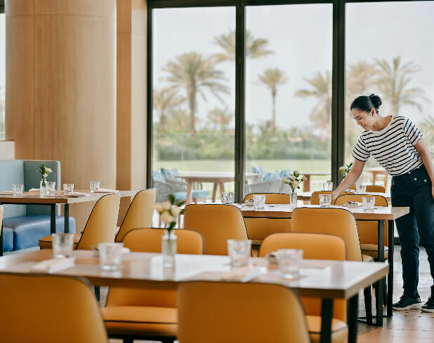JA_LAKE_VIEW_81RESTAURANT3.JPG