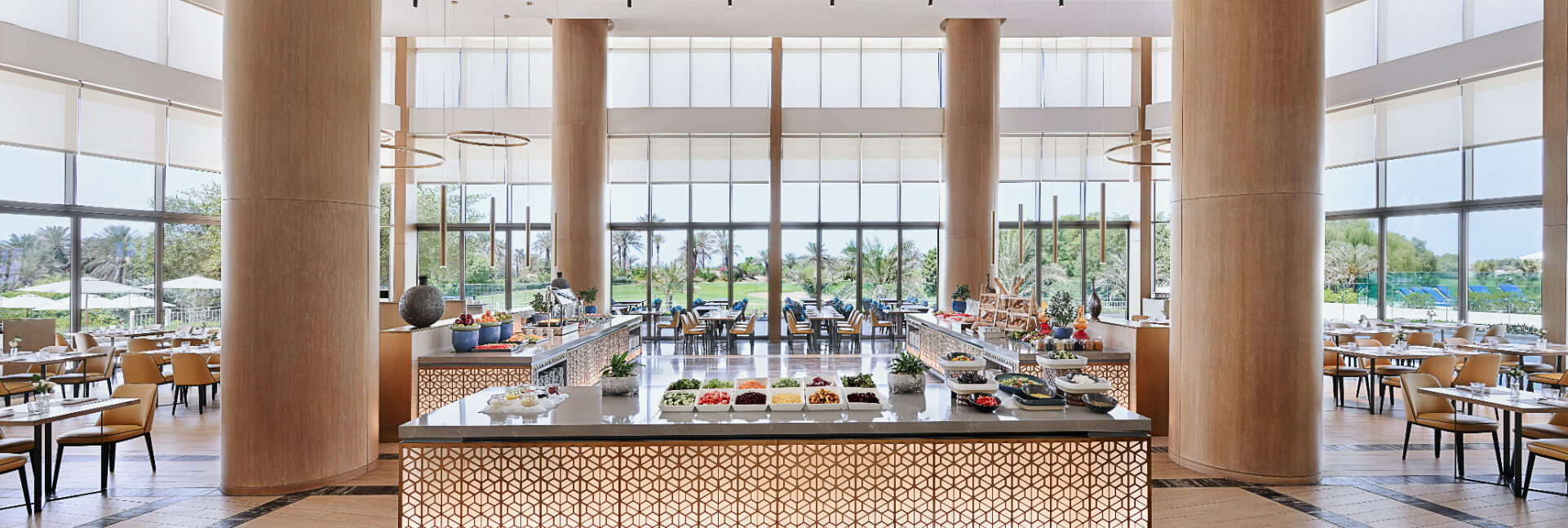 81 Restaurant 1.JPG
