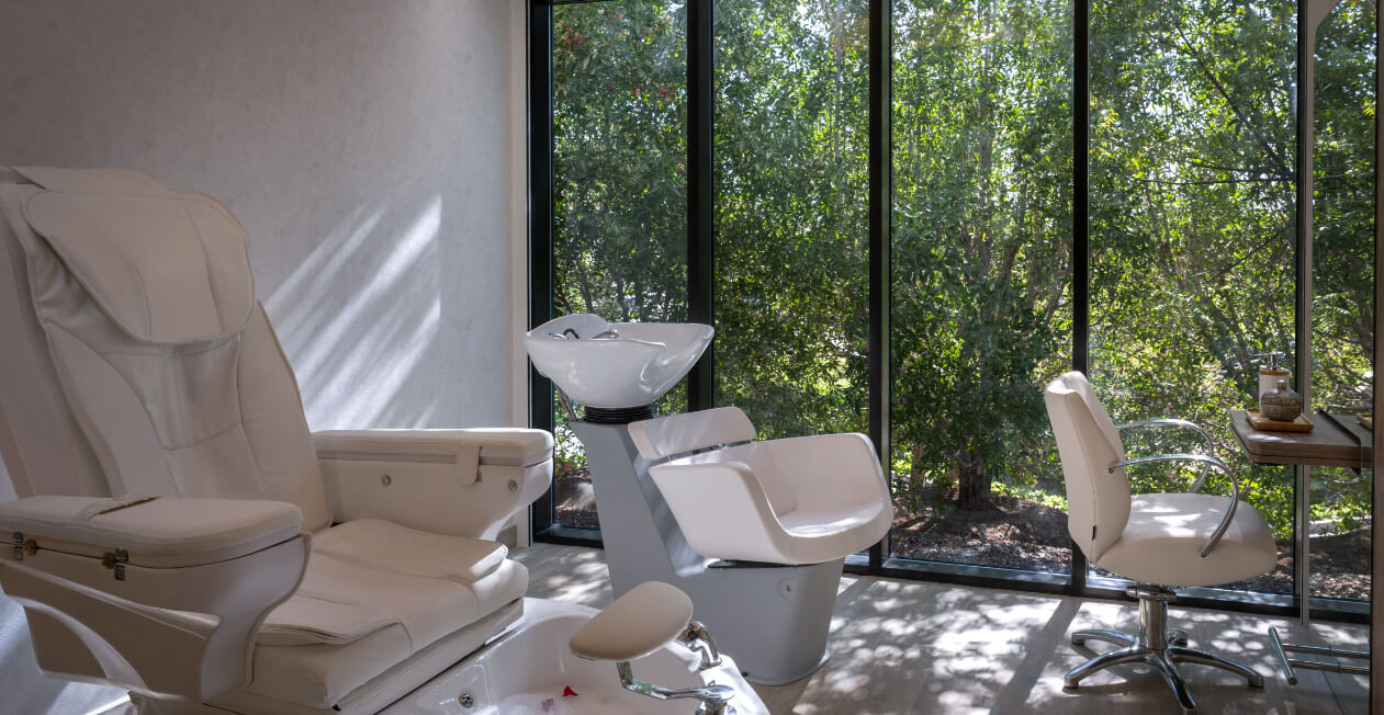 JA Hatta Fort Hotel - Terra Wellness_beauty room.jpg