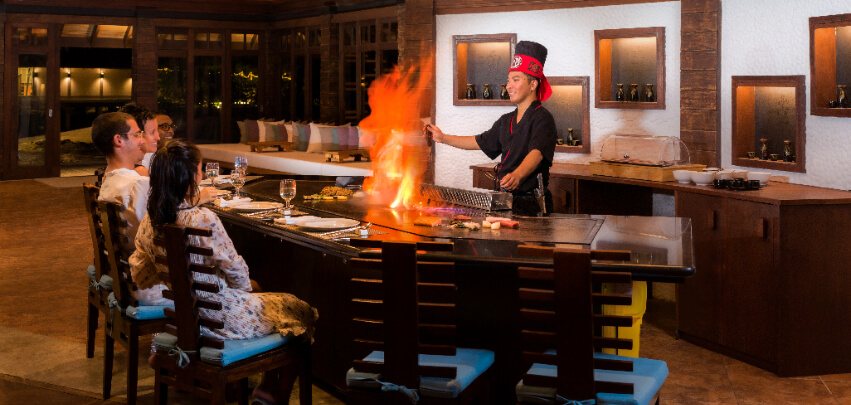 JA_Manafaru_Dining_White_Orchid_Teppanyaki_01_2024 (1).jpg
