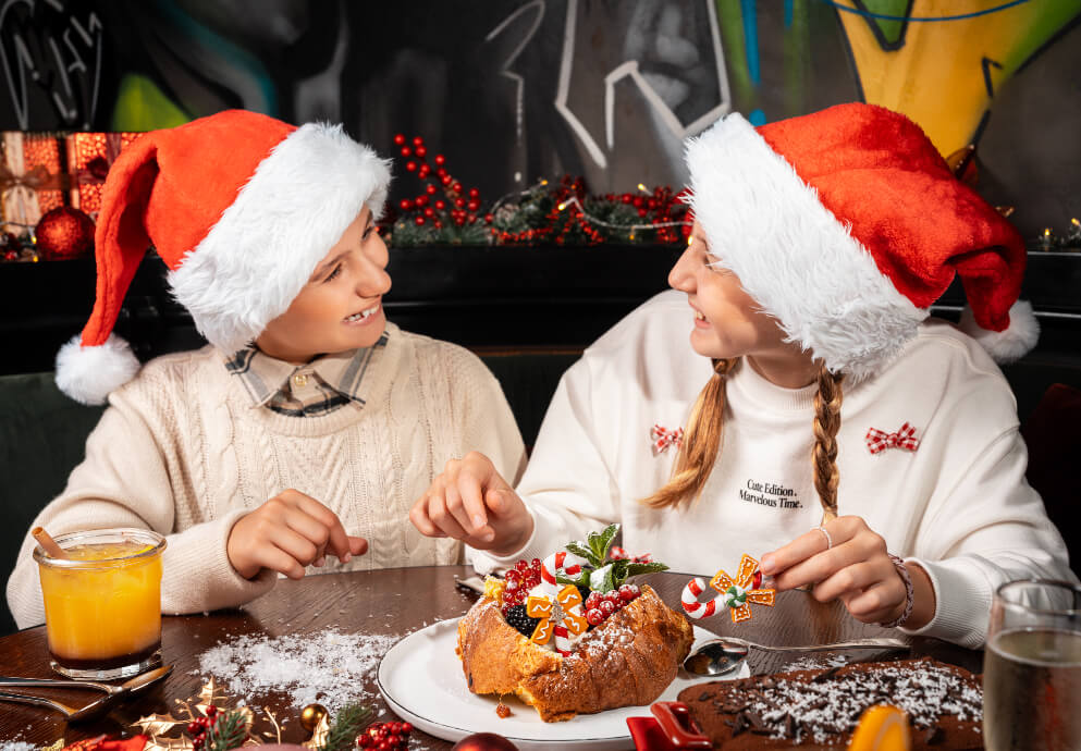 Image 3 - Festive Escape.jpg