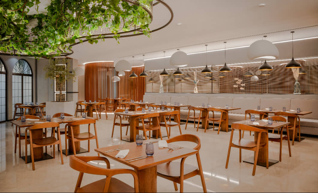 Aqua Restaurant _ Bar.jpg
