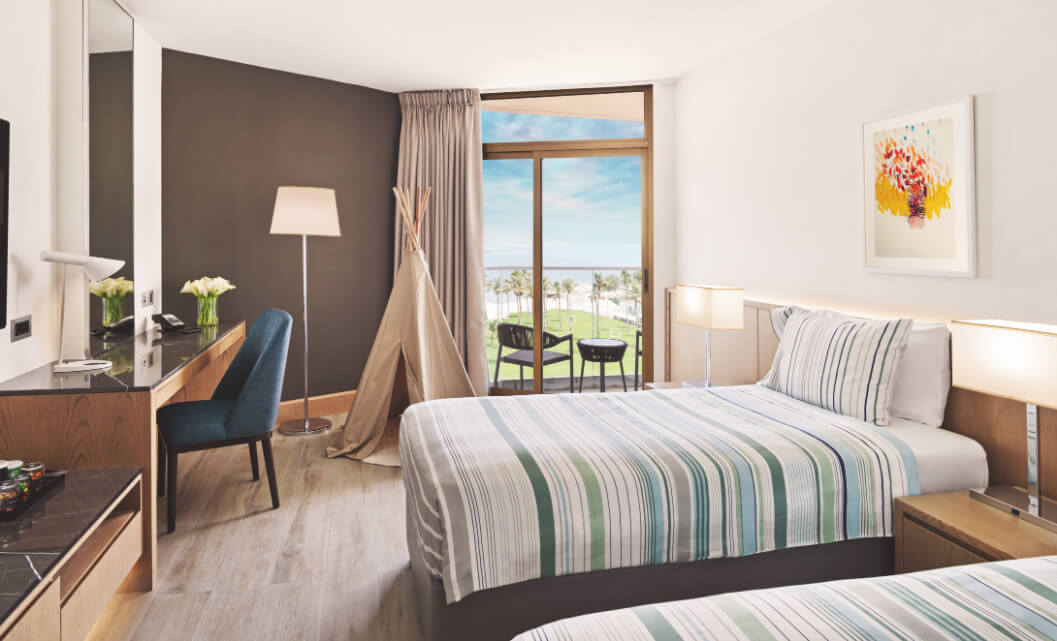 Guestroom with Twin Beds and Teepee