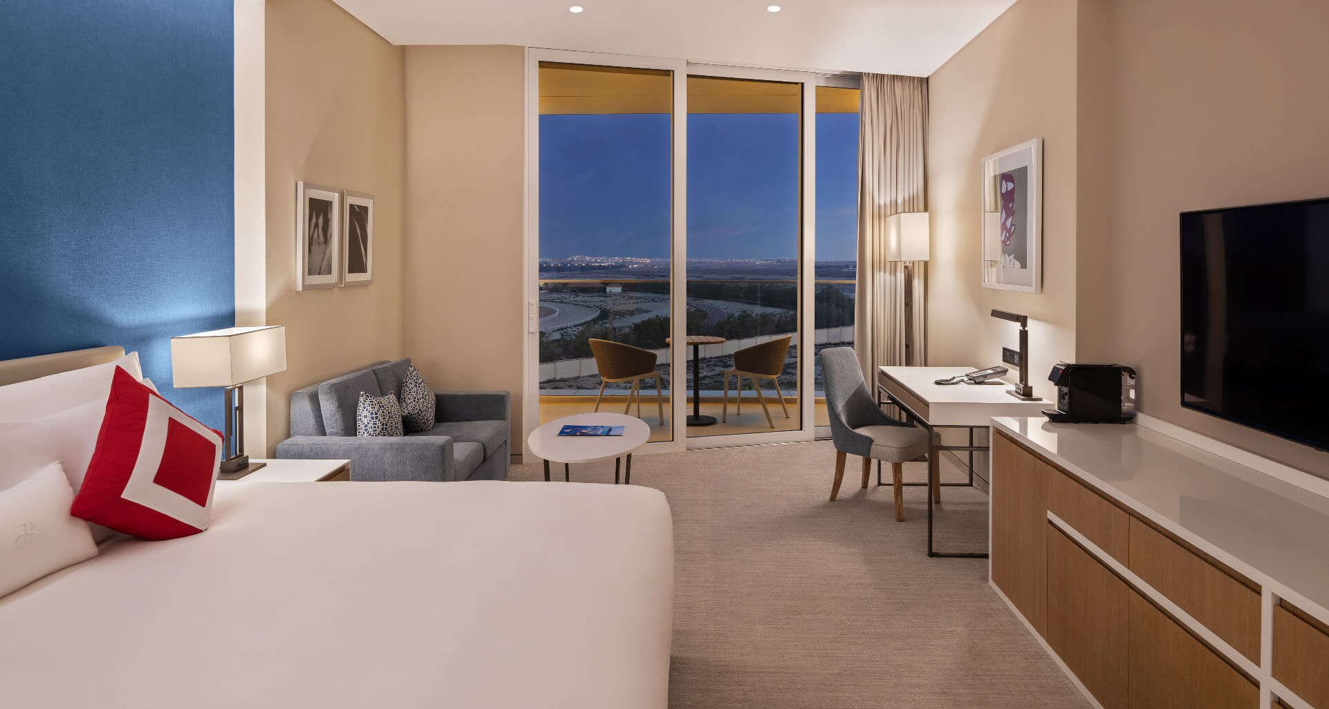 JA-Lake-Vew-Hotel-Resort-Room-King