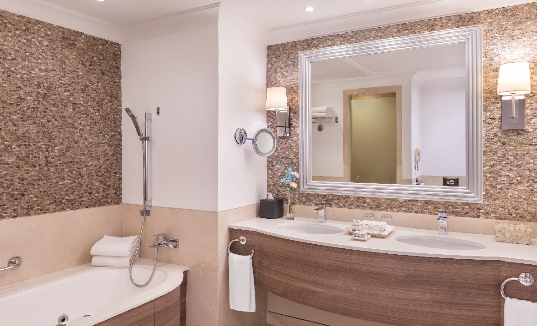 JA Palm Tree Court - Premium Garden Terrace Junior Suite.3.jpg.jpg