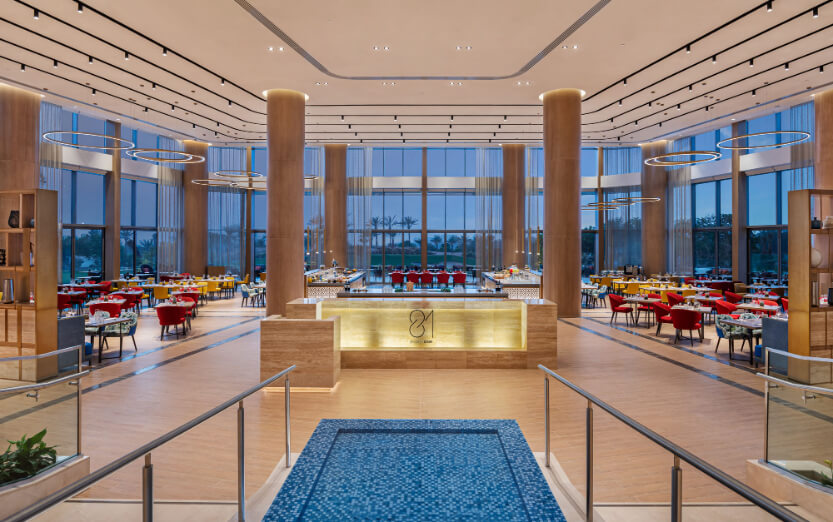 81 Outlet details hero.jpg