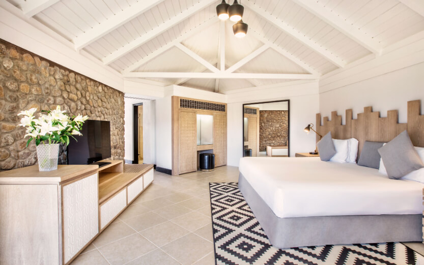 A.Deluxe Mountain View Family Room.jpg