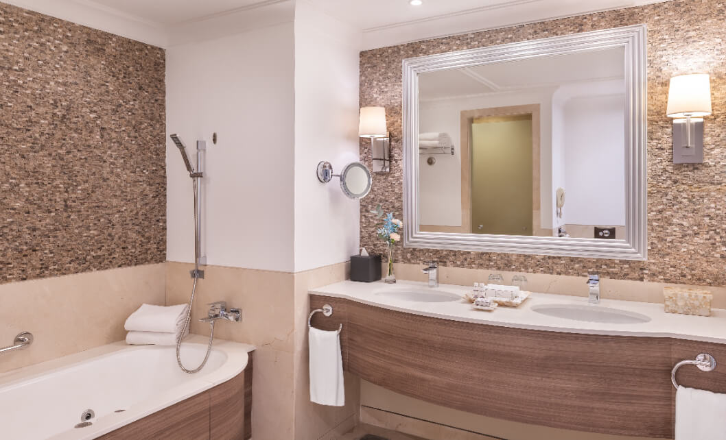JA Palm Tree Court  - Sea View Junior Suite.3.jpg.jpg