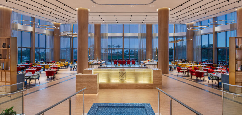 81 Outlet details hero.jpg