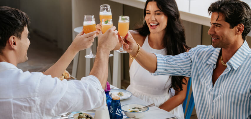 OIA Greek Restaurant - 6.png