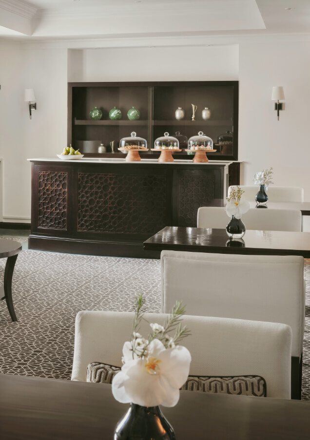 JA Beach Hotel_Peacock Lounge.JPG