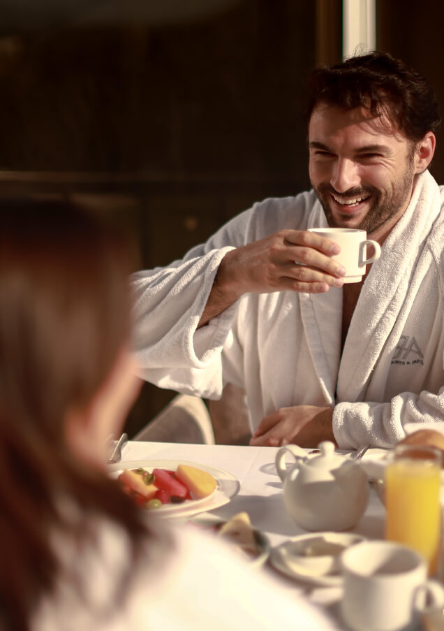 Breakfast_Deluxe Mountain View Room.jpg